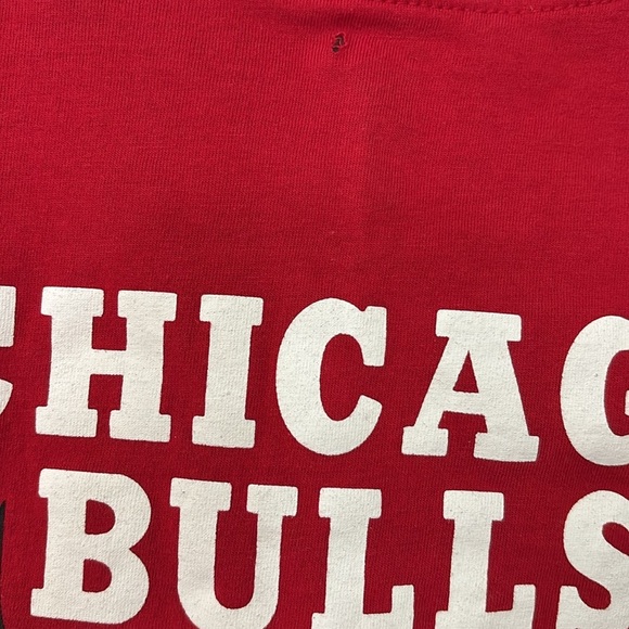 Vintage Women’s Chicago NBA Bulls Basketball Crop Top, Medium - Picture 7 of 8